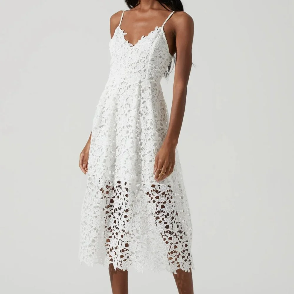 ASTR The Label Lace Midi White Dress.  SZ M